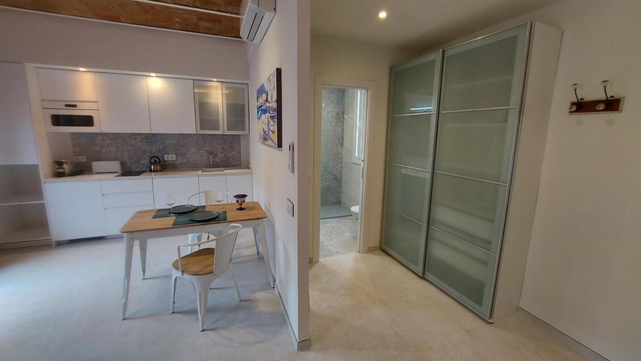 Absolute Sagrada Familia Apartment Barcelona Ngoại thất bức ảnh